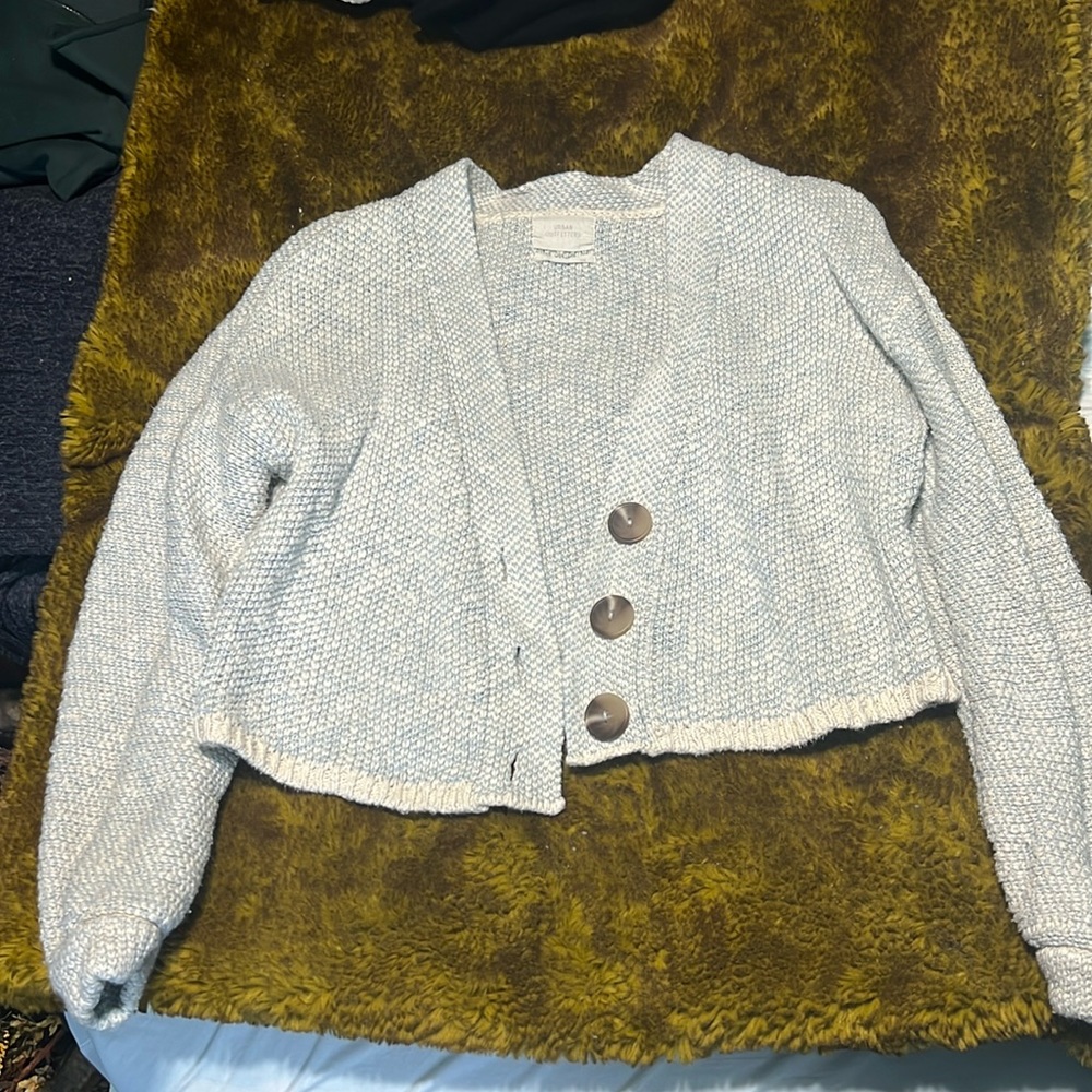 Urban Outfitters cropped cardigan - size S
